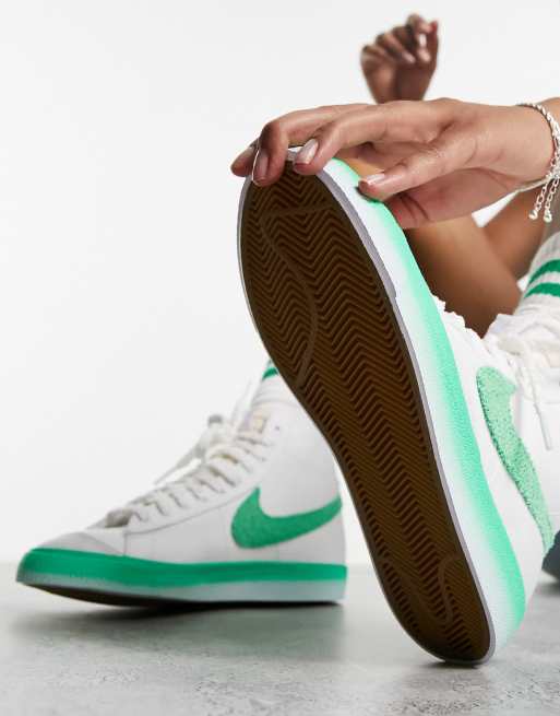 Nike Blazer Ray of Hope Sneaker in WeiB und Fruhlingsgrun mit mittelhohem Schaft ASOS