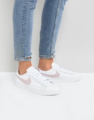 nike blazer sneakers in white