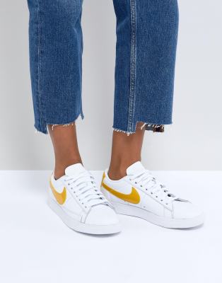 nike blazer sneakers in white