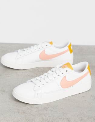 nike blazer low white pink