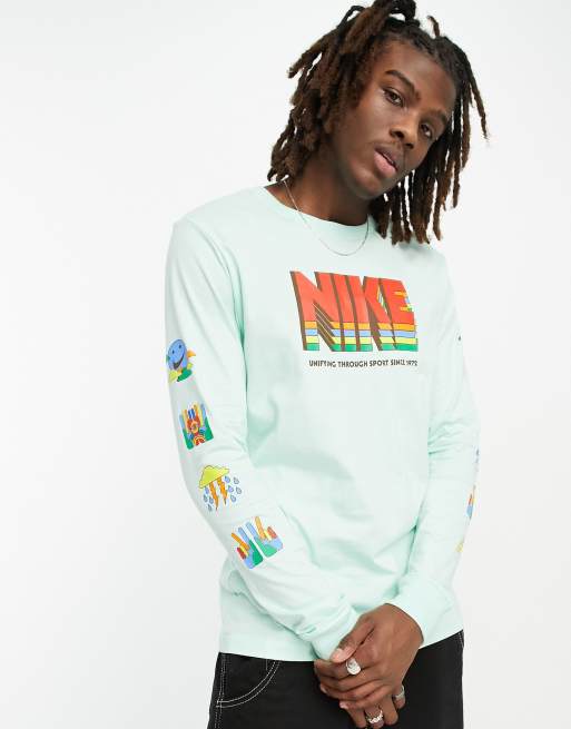 Mint nike online crewneck