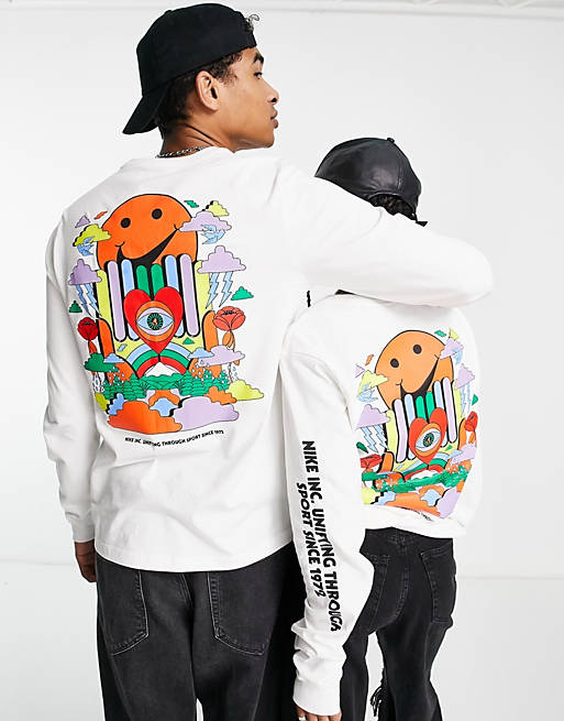Reorganiseren Pompeii Uitlijnen Nike bold color graphic long sleeve T-shirt with back print in white | ASOS