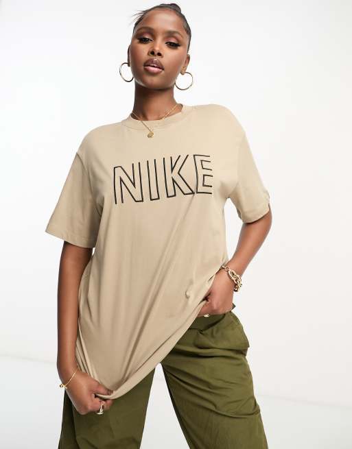 Nike boyfriend fit t shirt in khaki