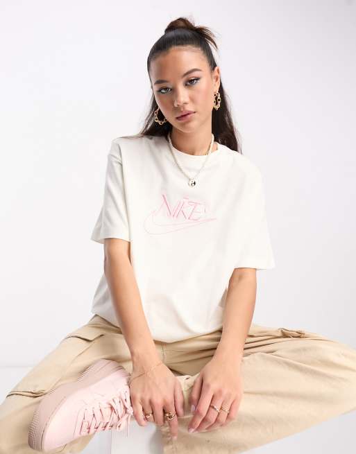 Asos nike boyfriend t shirt clearance