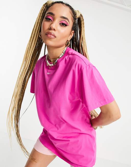 Nike - Boyfriend T-shirt met mini swoosh in fuchsia roze