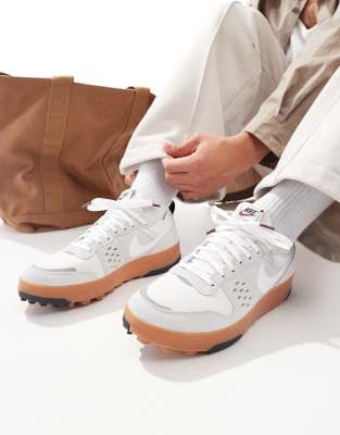 Nike - C1ty - Baskets - Gris et marron gomme