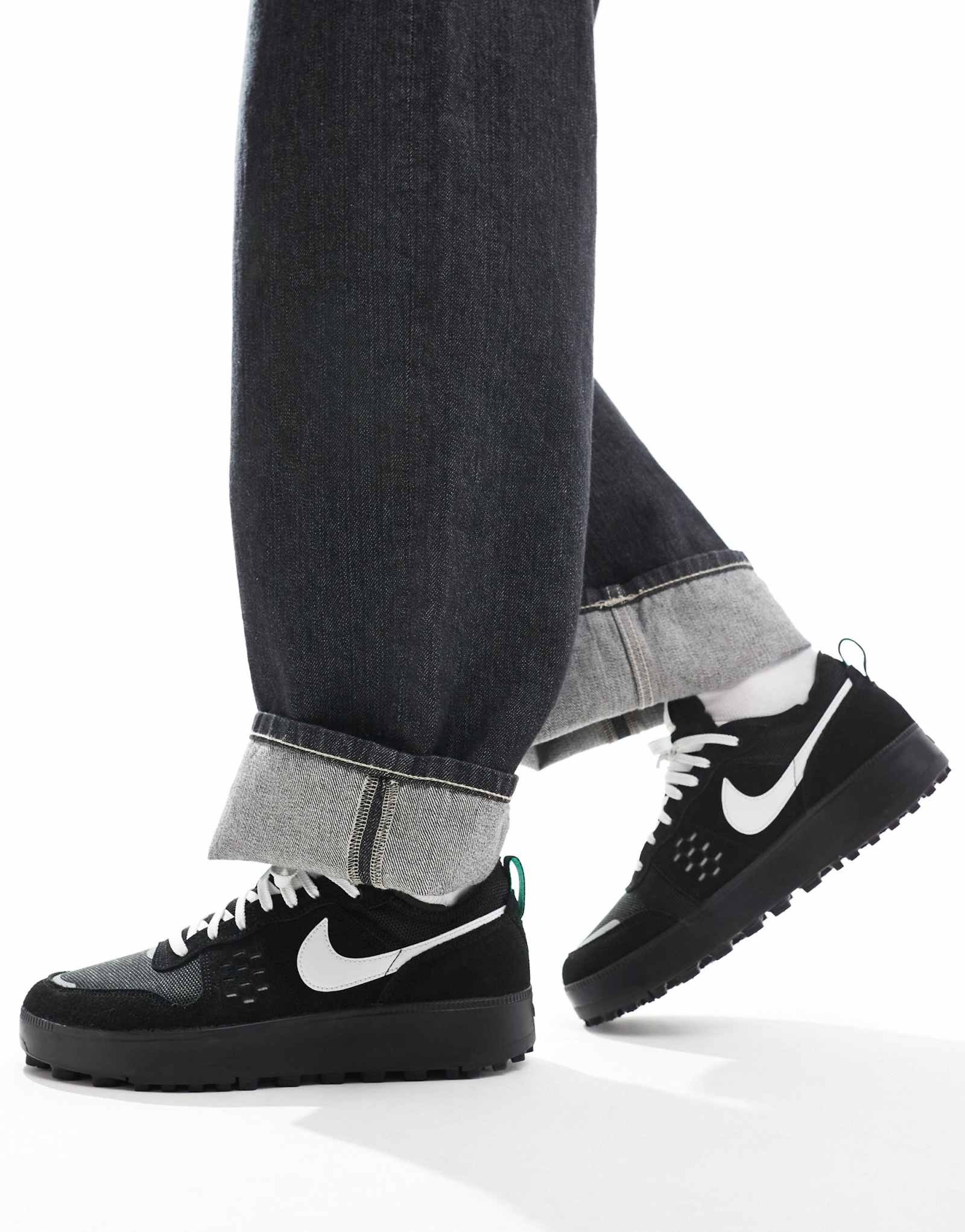 Кроссовки Nike C1TY черно-белого цвета