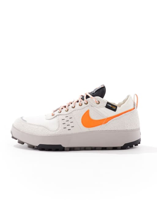 Nike C1ty trainers in grey and orange, 2 of 5