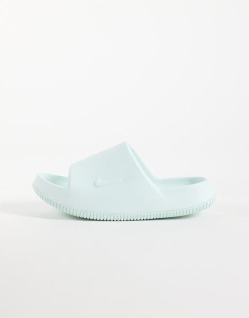 Nike Calm 2.0 sliders in light green , 2 of 4