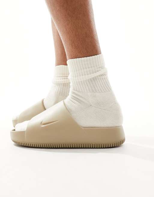 Nike Calm Claquettes Kaki ASOS