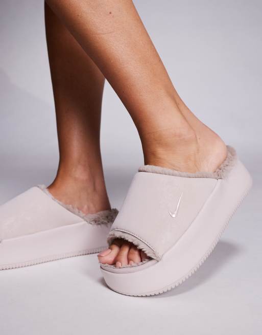 Nike Calm platform cozy slides in pink, 3 of 5