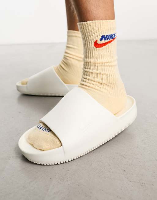 White nike deals slides men