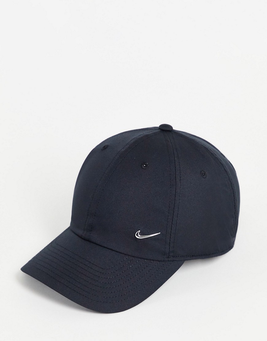 Nike - Cappellino blu navy con logo metallizzato