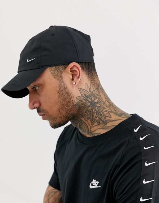 Nike Casquette avec logo virgule en metal Noir