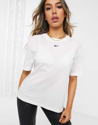 nike swoosh t shirt white