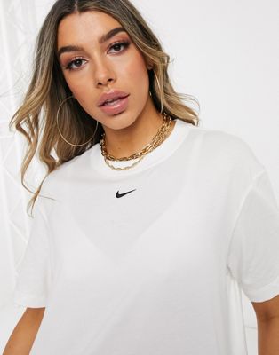 nike is a woman t shirt