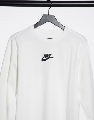 white nike long sleeve shirt