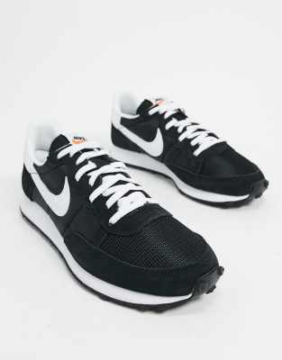 nike challenger black