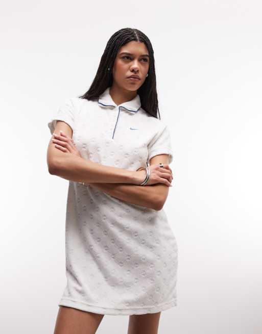 Nike - Chill - Cremehvid kjole i frotté, 2 af 4