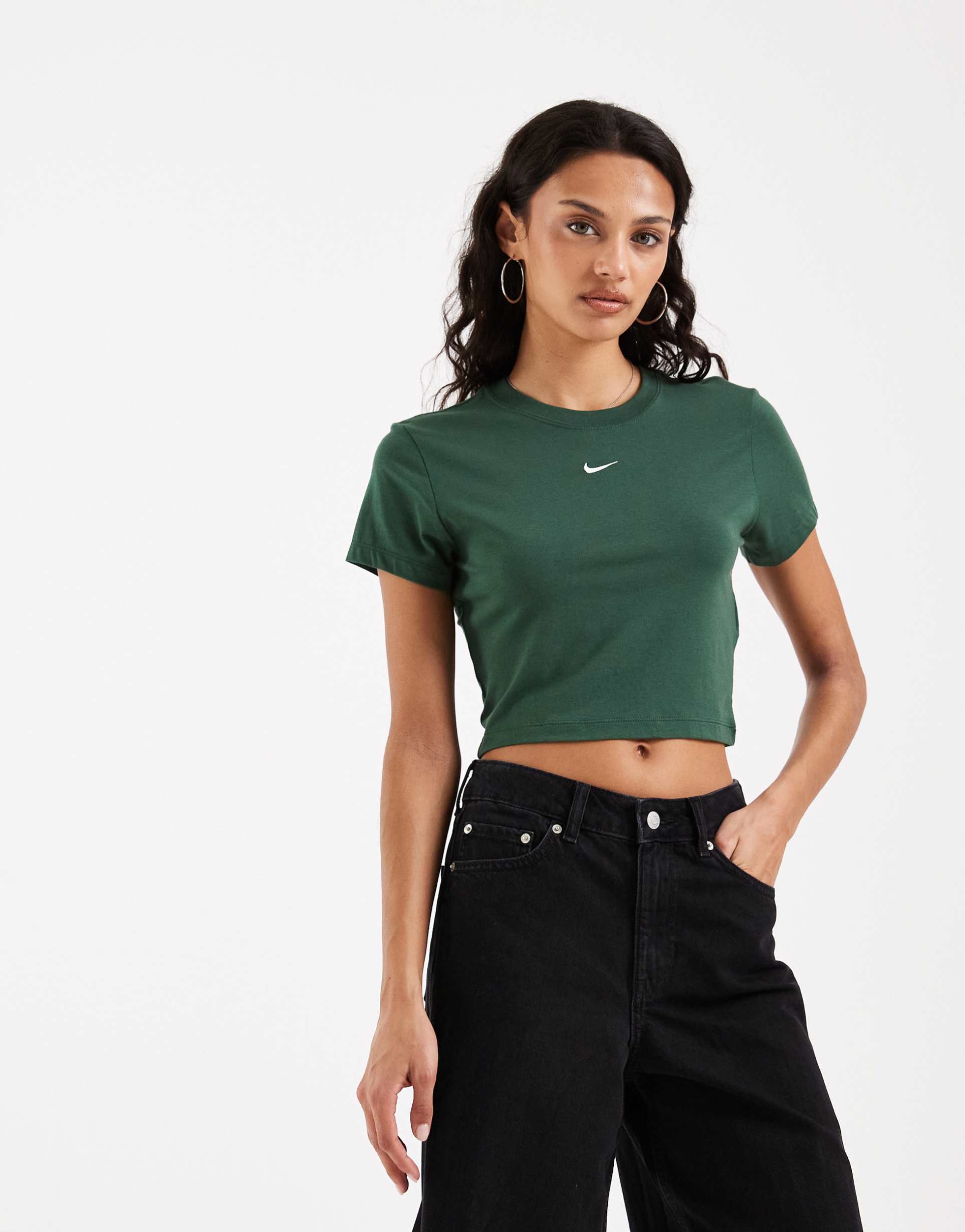 nike chill crop top in green