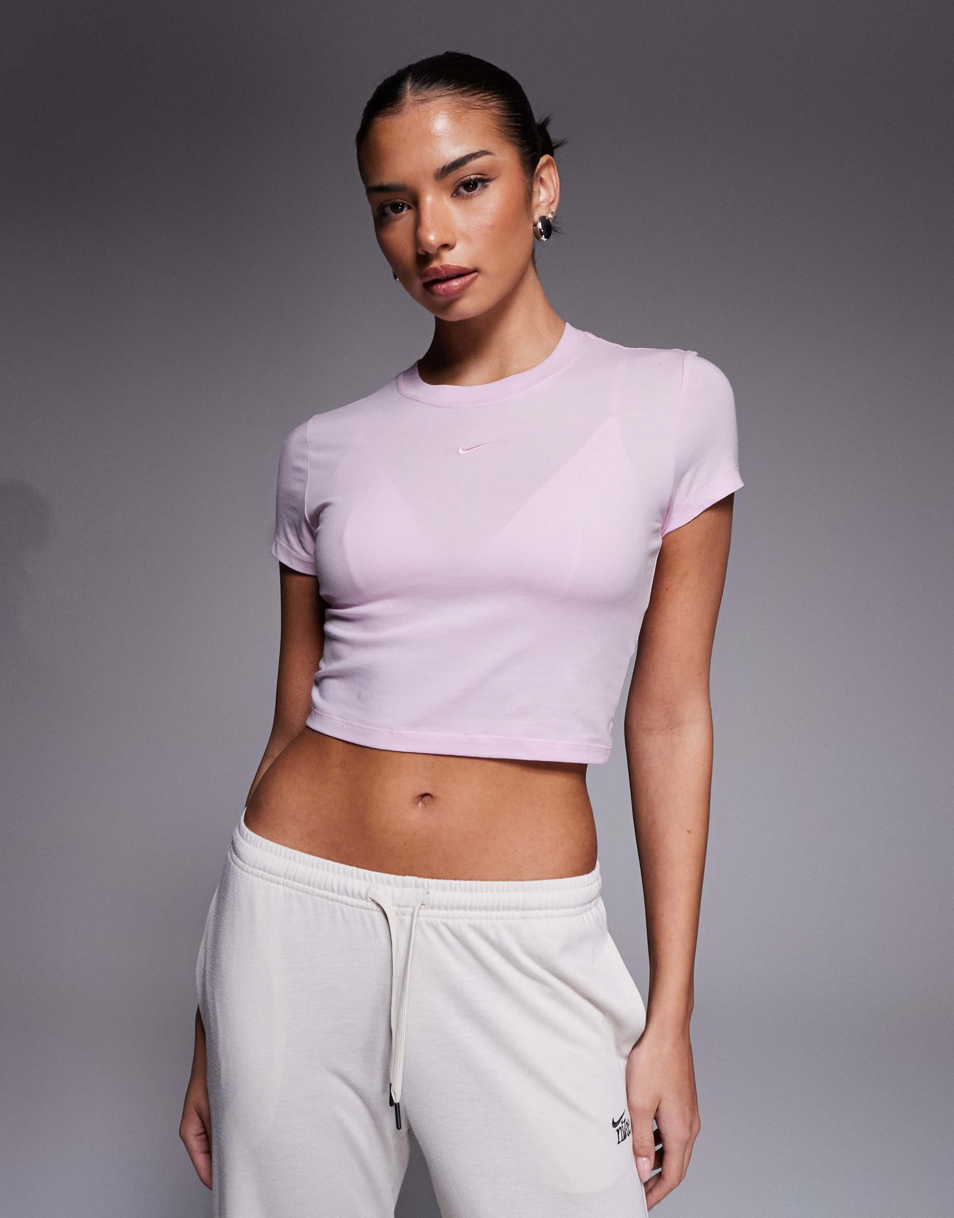 nike chill crop top in pink