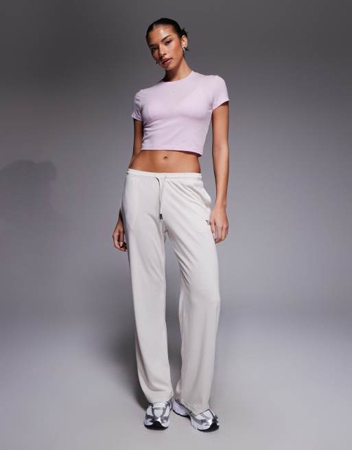 Nike Chill crop top in pink , 4 of 4