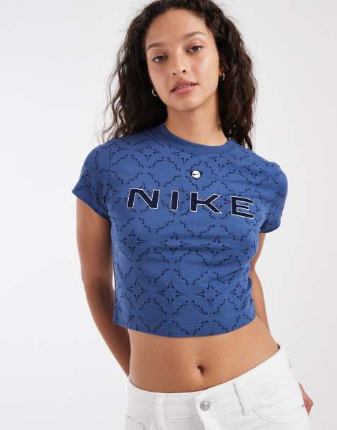 Nike Chill cropped graphic T-shirt in navy - view 1