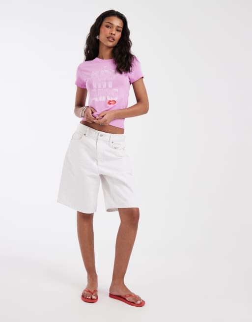 Nike Chill cropped graphic T-shirt in pink, 2 of 4