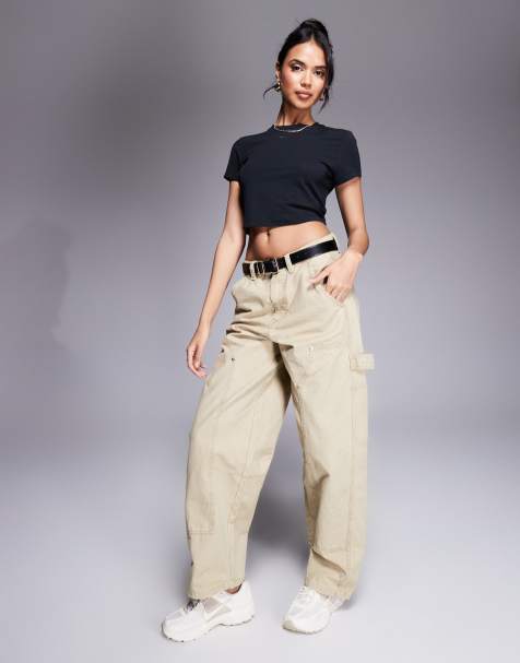 Nike Chill cropped t-shirt in black - view 1