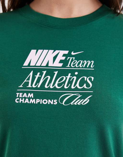 Nike - Chill - Cropped T-shirt met grafische print in groen, 3 van 4