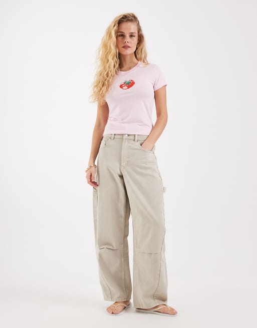 Nike - Chill - Cropped T-shirt met grafische tomatenprint in roze, 4 van 4