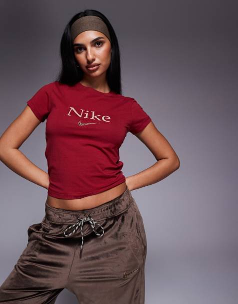 Nike – Chill – Czerwony T-shirt z grafiką z logo - view 1