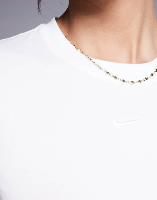 Nike Chill fitted baby T-shirt in white, 4 of 4