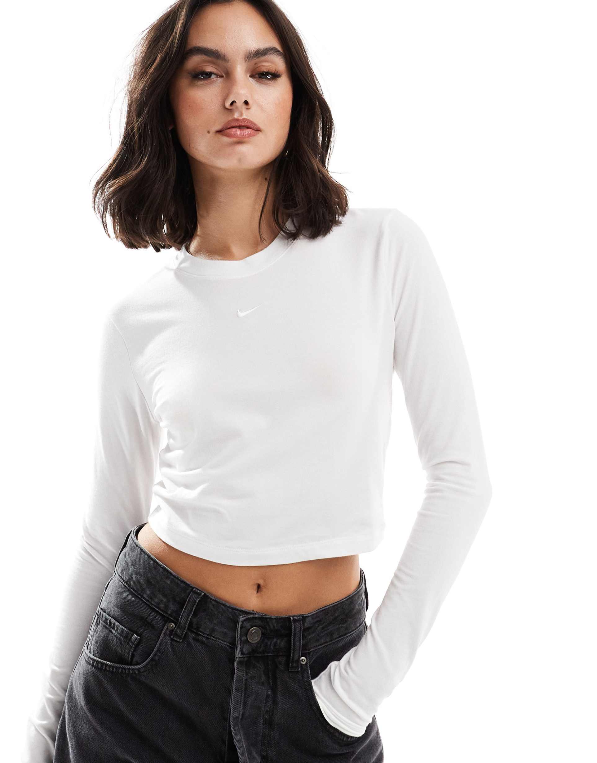 nike chill knitted longsleeve cropped t-shirt in white