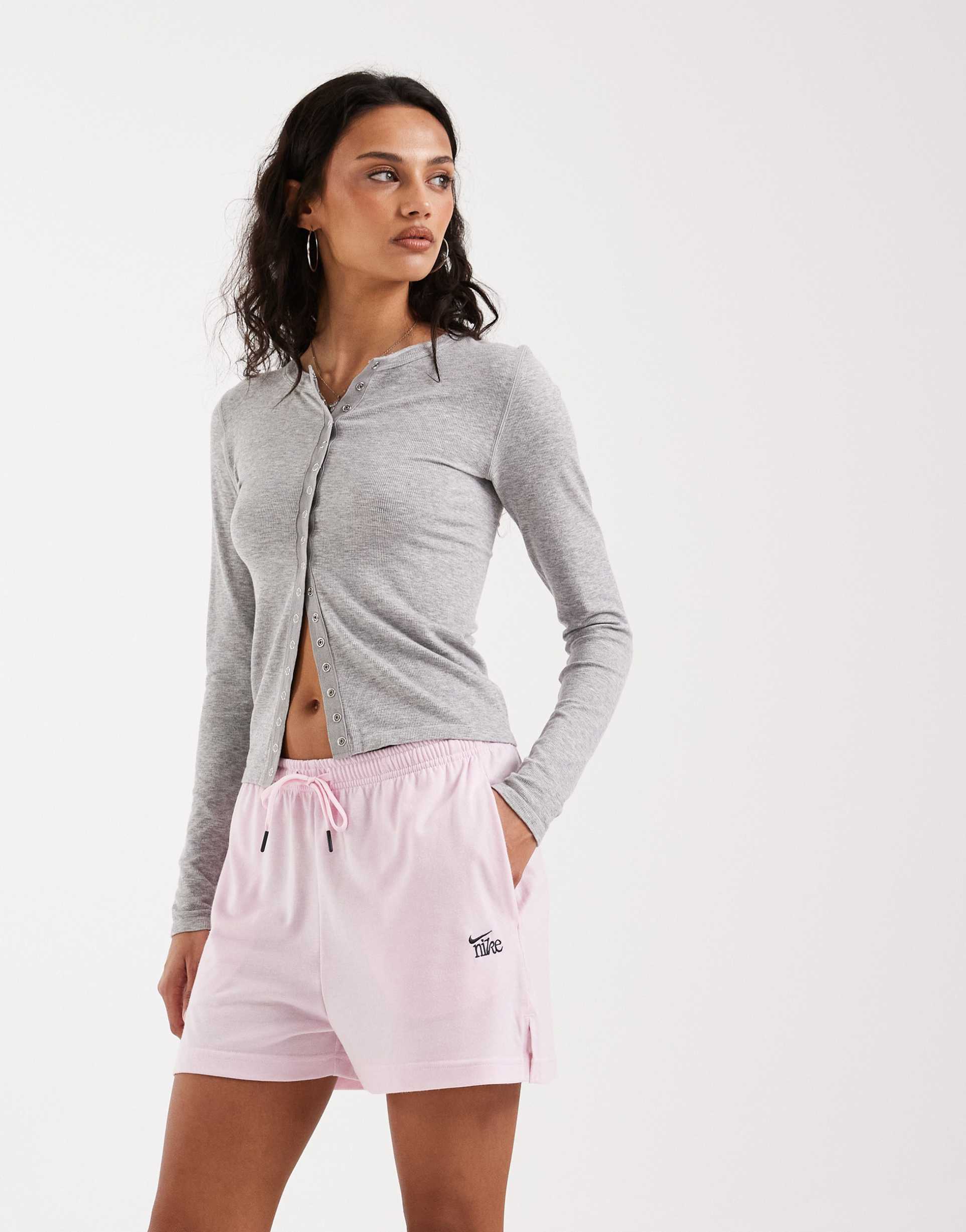 nike chill lightweight shorts in pink