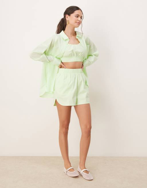Nike Chill Poplin cropped vest in lime green, 2 of 4