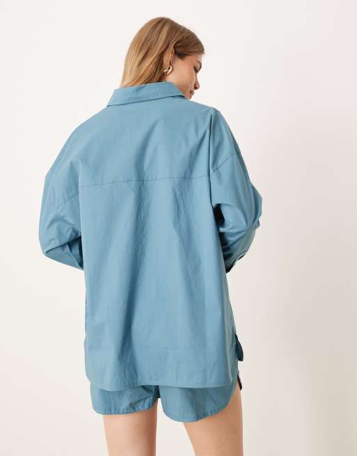 Nike Chill poplin long sleeve shirt in blue, 2 of 4