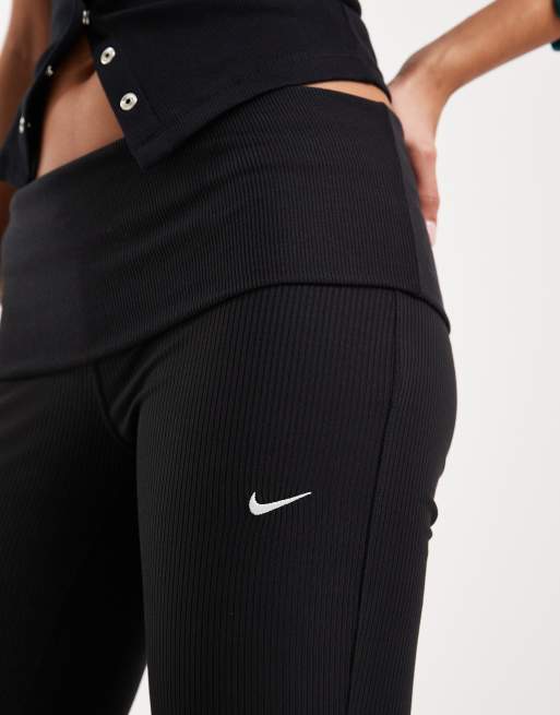 Nike Chill rib knit flared leggings in black , 4 of 5