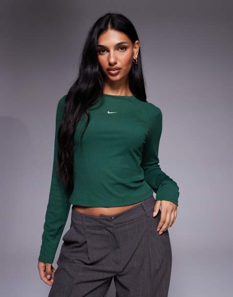 Nike Chill ribbed knit longsleeve top in green 