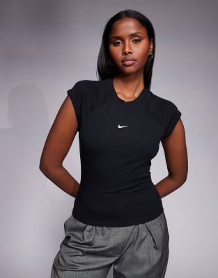Nike 2