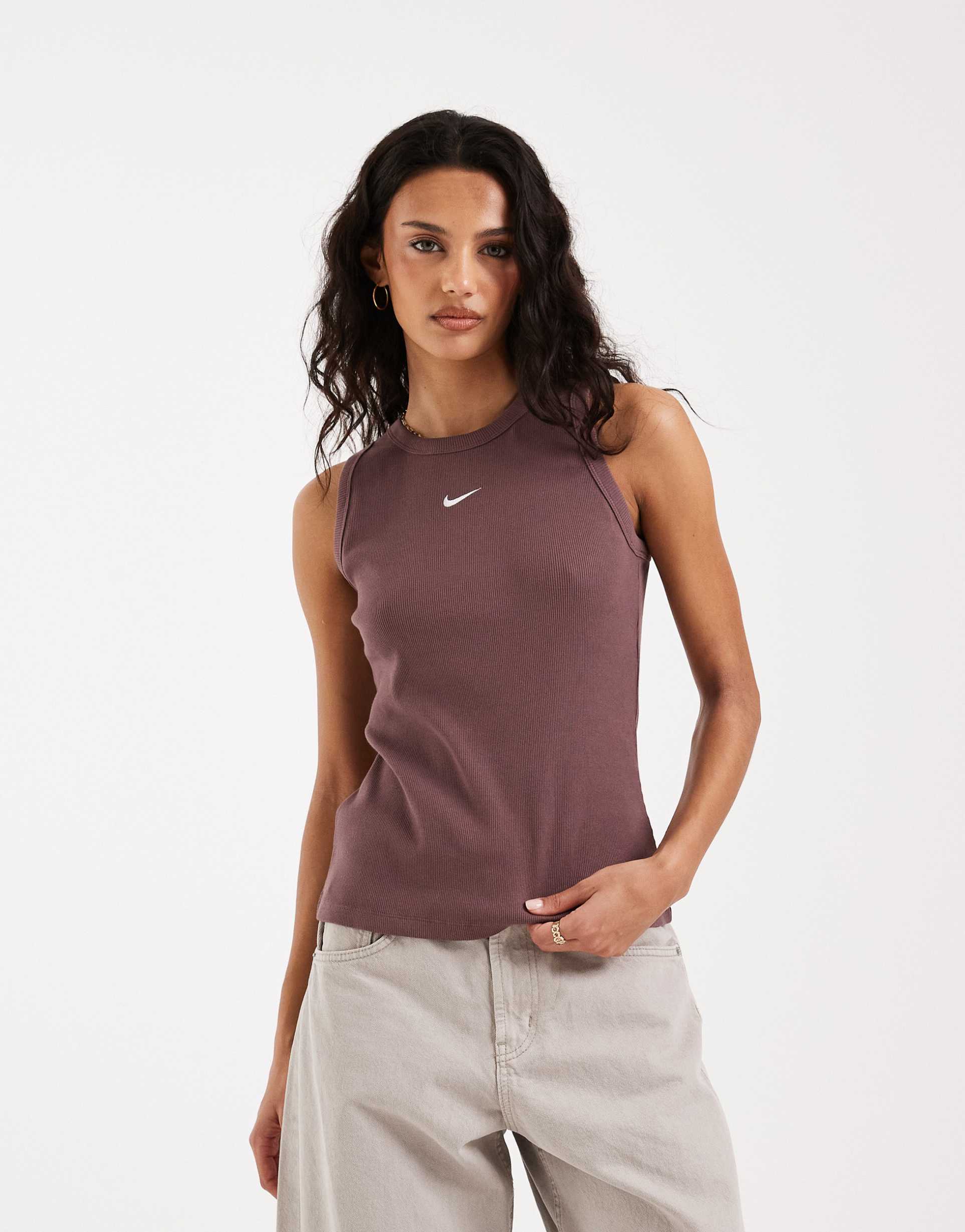 nike chill ribbed tank top in brown