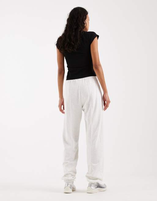 Nike Chill terry sweatpants in gray , 5 of 5