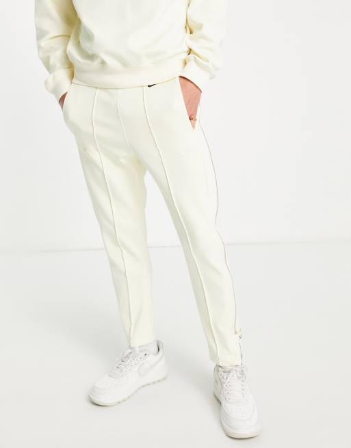 Nike best sale cream sweatpants