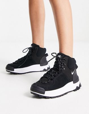 Nike City classic boot in black and white