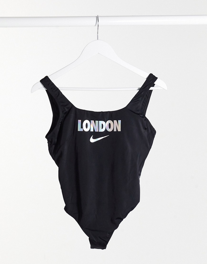 Nike - City series - London - Eendelig badpak met U-rug in zwart