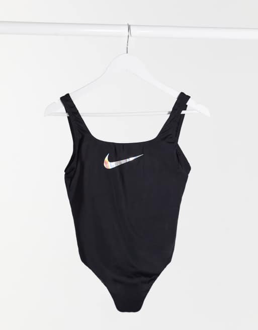 Nike – City Series – Milan – Czarny strój kąpielowy z dekoltem w kształcie litery U na plecach