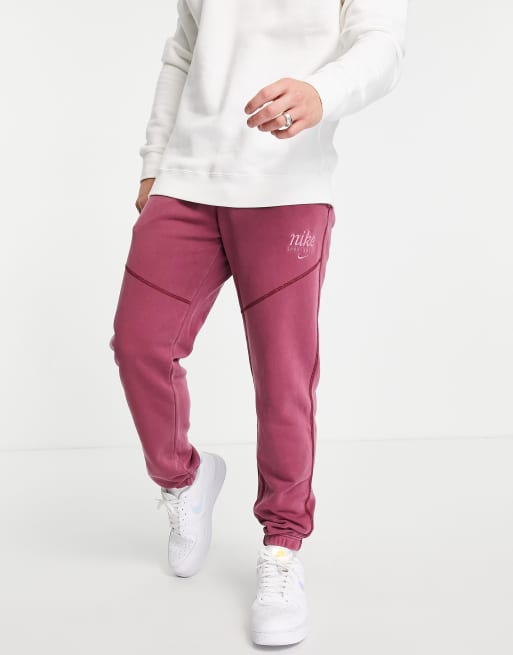 Nike online heritage sweatpants