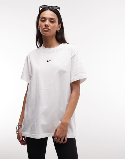 Nike - Classic - Oversized T-shirt in wit - view 1