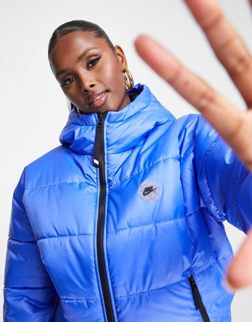 https://images.asos-media.com/products/nike-classic-padded-jacket-with-hood-in-medium-blue/202897291-4?$n_640w$&wid=513&fit=constrain