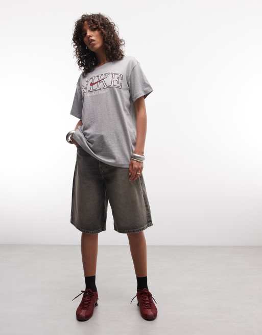Nike Classic - T-shirt boyfriend grigia con stampa grafica, 4 di 4